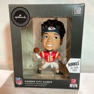 KC Chiefs Patrick Mahomes Ornament Kansas City NFL NWT Hallmark Bobblehead